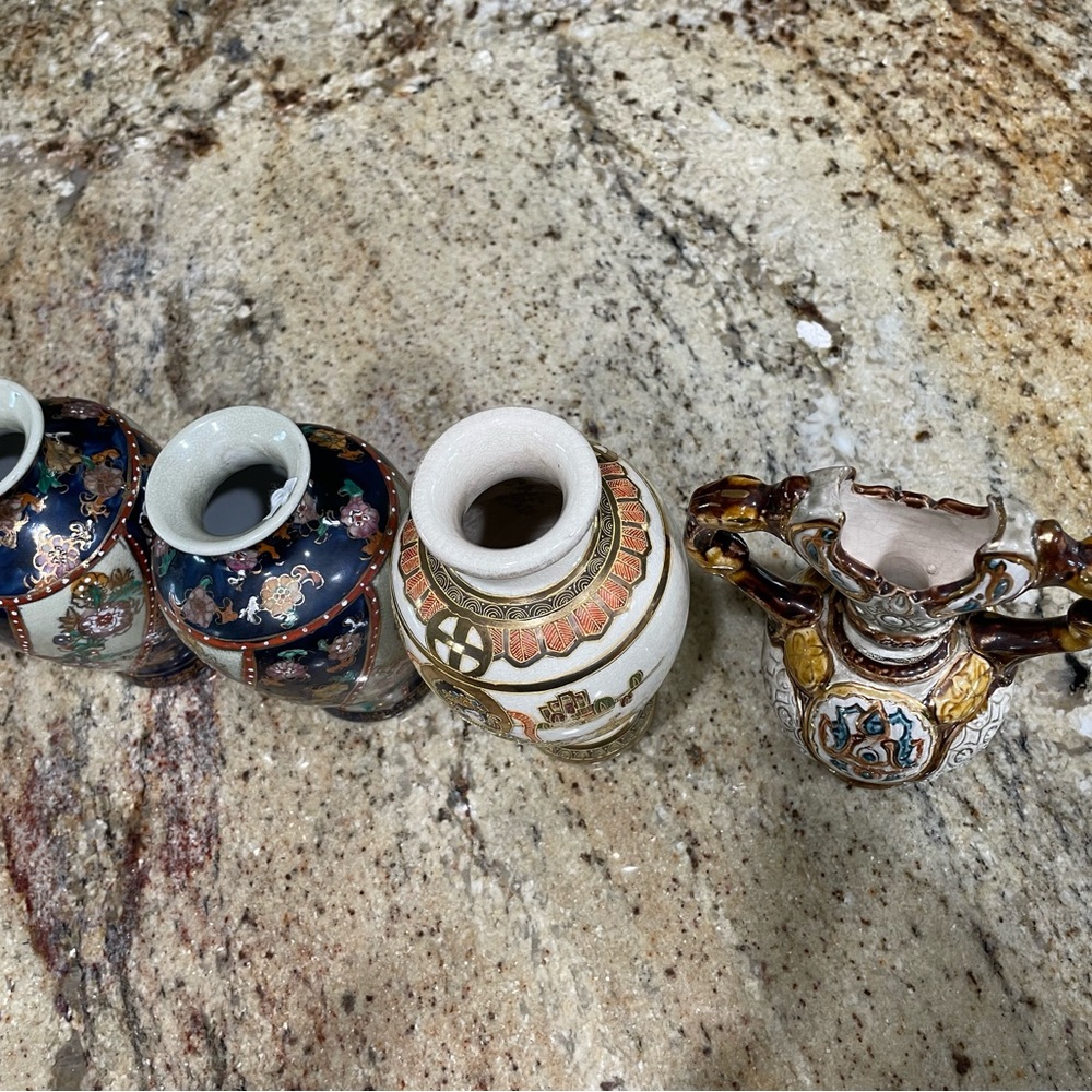 4 mini vases - Picture 3 of 9